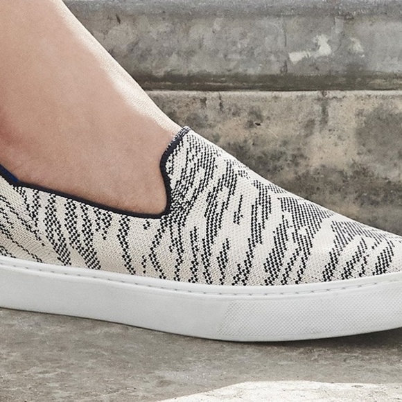 rothys tiger sneaker